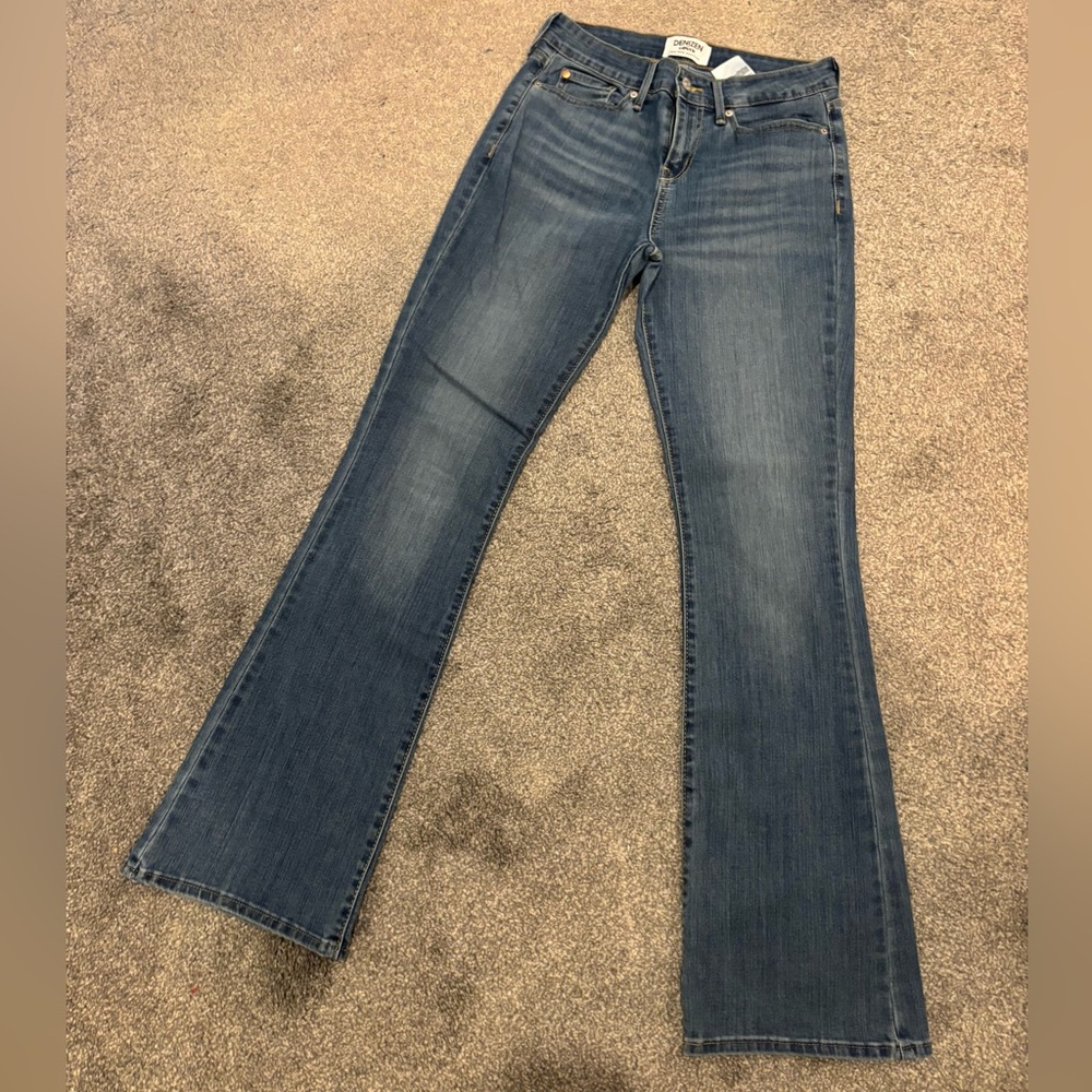 Levi's Denizen Mid Rise Bootcut Jeans - Light Blue